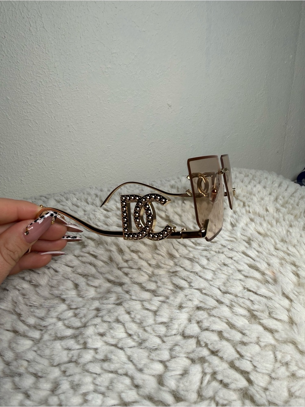 Gold Rim Brown Gradient Rimless Sunglasses - Picture 2 of 7